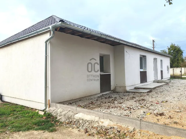 Eladó ház Ádánd 96 nm