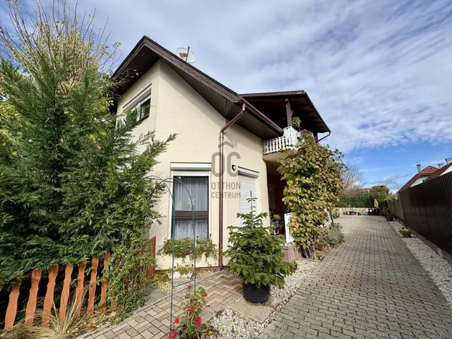 Eladó ház Siófok, Belváros 200 nm