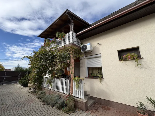 Eladó ház Siófok, Belváros 246 nm