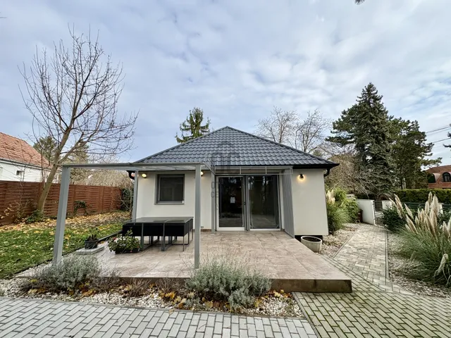 Kiadó üdülő és hétvégi ház Balatonakarattya 40 nm