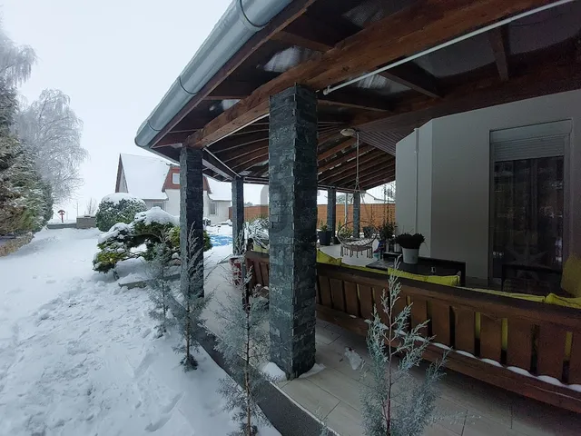 Eladó ház Enying, Balatonbozsok 170 nm