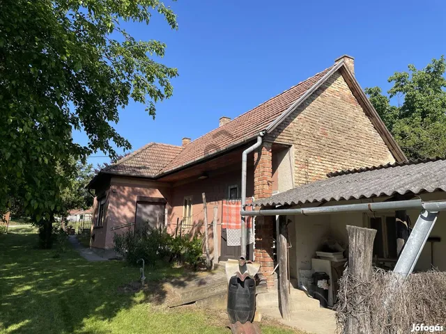 Eladó ház Teleki 70 nm