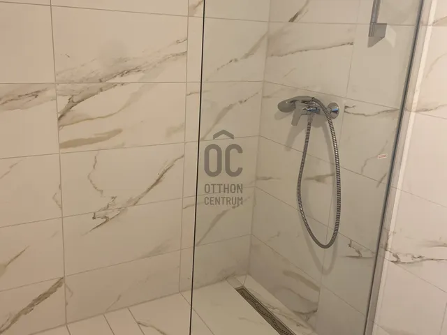 Eladó lakás Siófok, Ezüstpart 53 nm