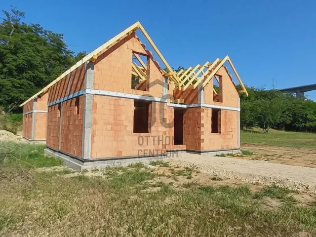 Eladó ház Kőröshegy 65 nm
