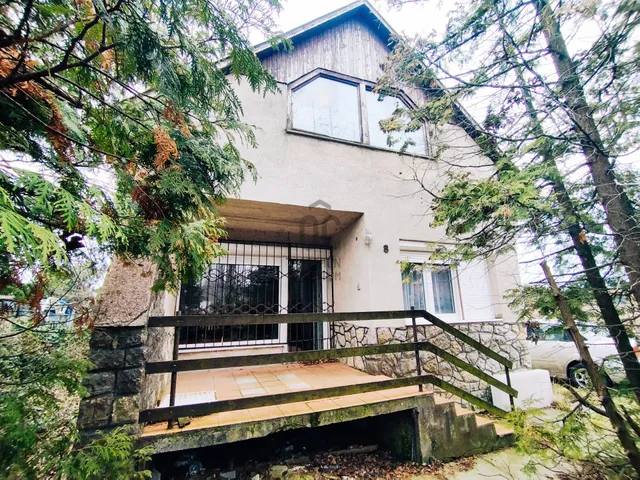 Eladó üdülő és hétvégi ház Balatonkenese 116 nm