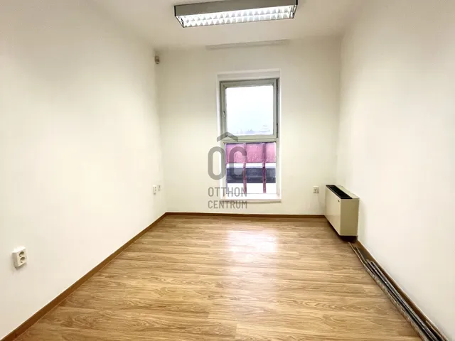 Kiadó kereskedelmi és ipari ingatlan Siófok, Belváros 12 nm