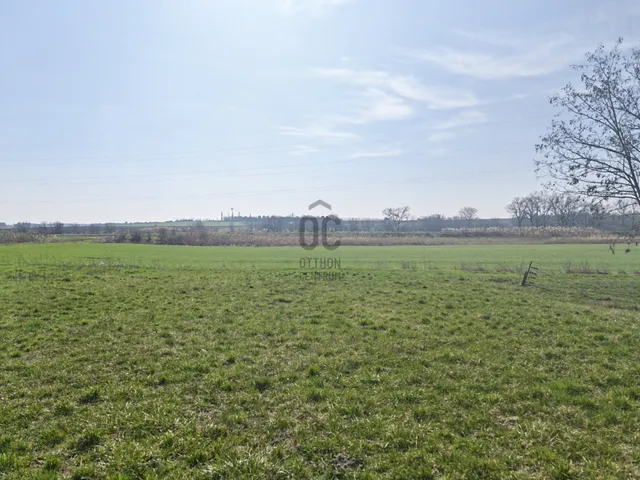 Eladó telek Balatonszabadi 2076 nm