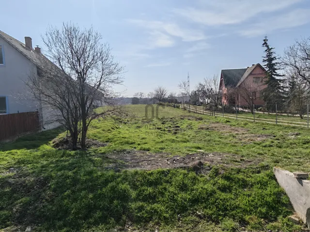 Eladó telek Balatonszabadi 2076 nm