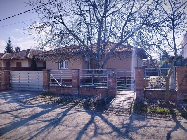 Eladó ház Siófok 450 nm