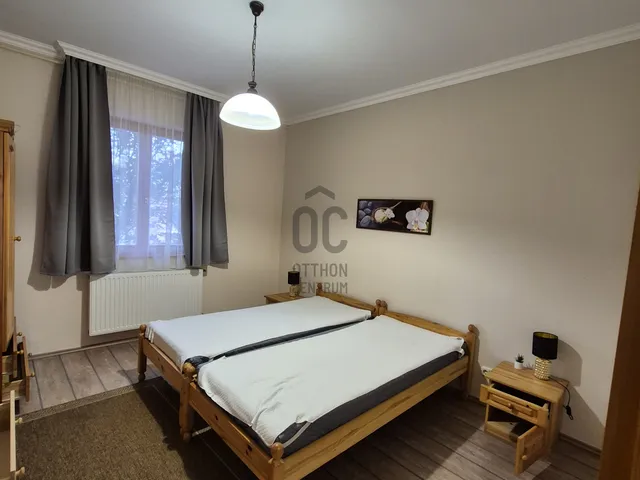 Eladó ház Siófok, Aranypart 195 nm