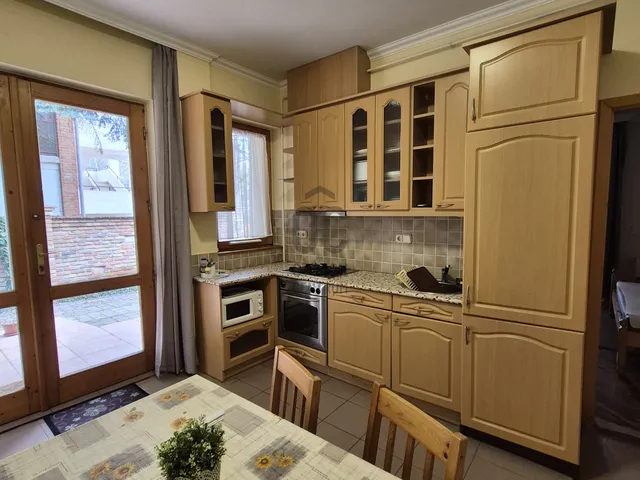 Eladó ház Siófok, Aranypart 195 nm