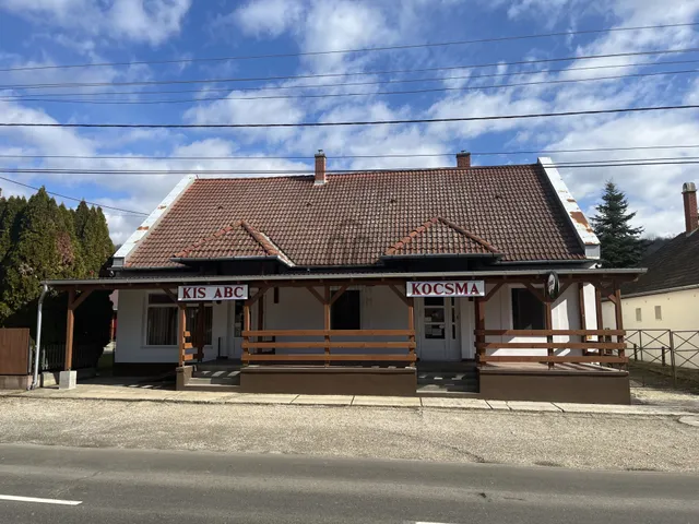 Eladó ház Kereki 300 nm