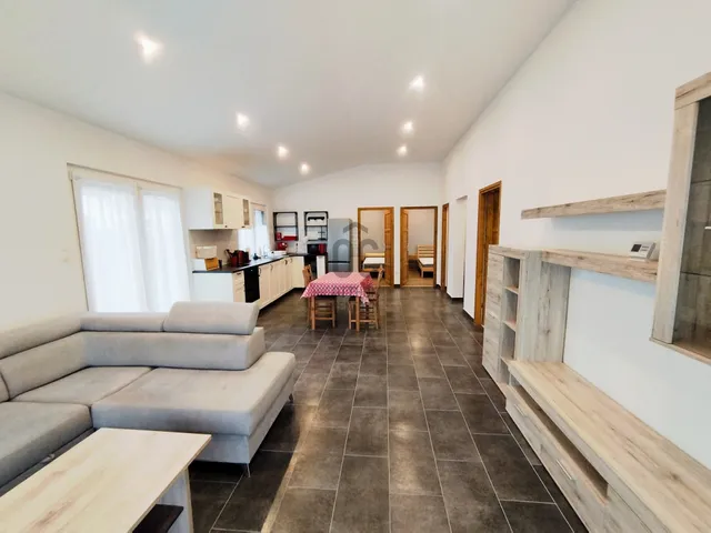 Kiadó ház Szántód 82 nm