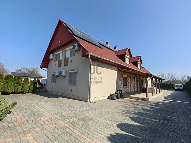 Eladó ház Siófok, Sóstó 163 nm