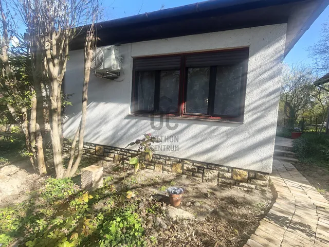 Eladó üdülő és hétvégi ház Siófok, Sóstó 35 nm