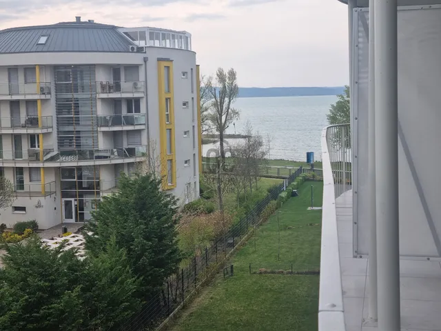 Kiadó lakás Siófok, Ezüstpart 71 nm