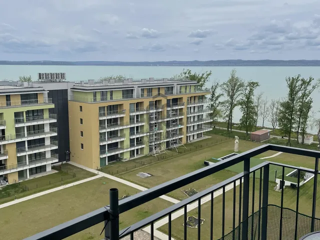 Eladó lakás Siófok, Ezüstpart 53 nm