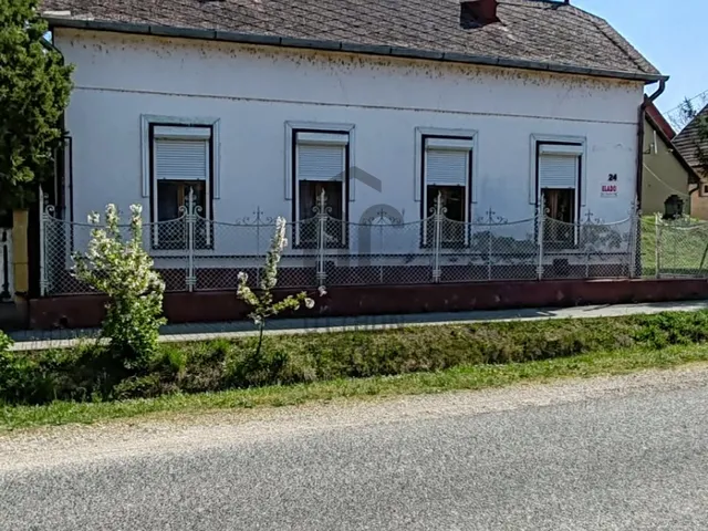 Eladó ház Kőröshegy 100 nm