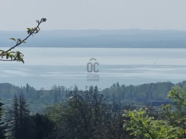 Eladó telek Balatonfüred 1301 nm