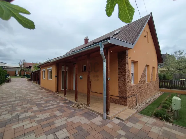 Eladó ház Siófok, Balatonkiliti 98 nm