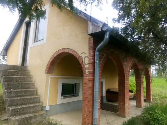 Eladó nyaraló Balatonendréd 42 nm