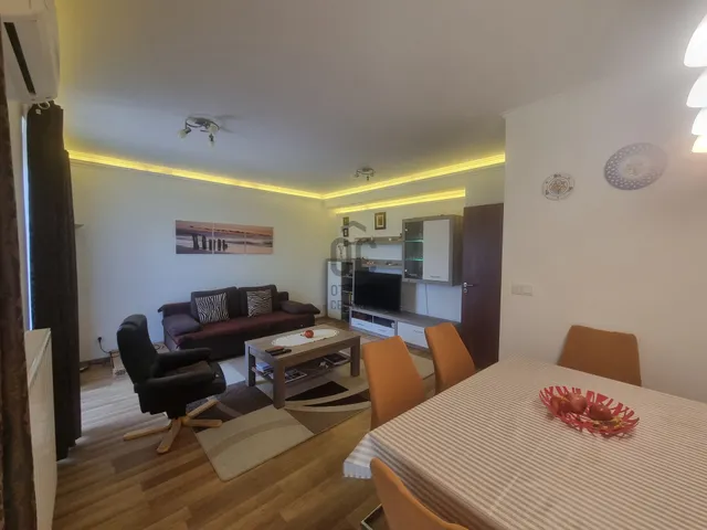 Eladó lakás Szántód
