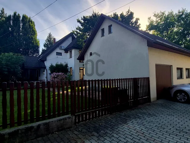 Eladó ház Siófok, Balatonkiliti 196 nm
