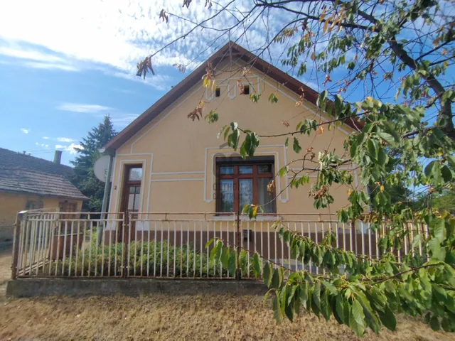 Eladó ház Szabadhidvég 67 nm