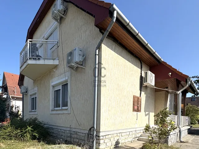 Kiadó ház Siófok, Belváros 100 nm