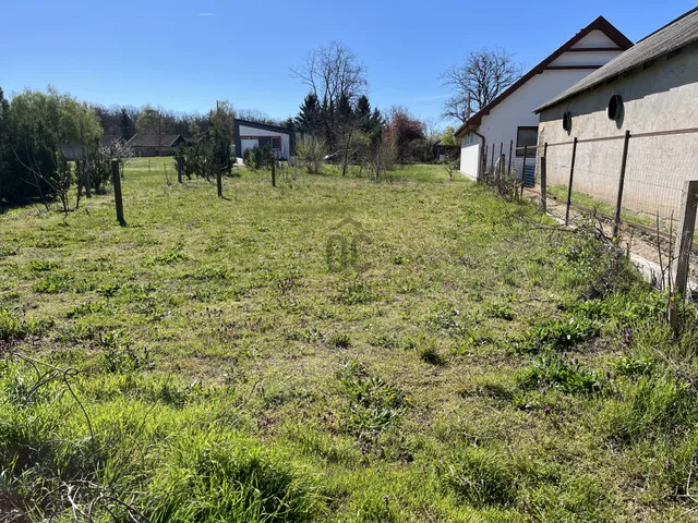 Eladó telek Debrecen, Józsa 720 nm