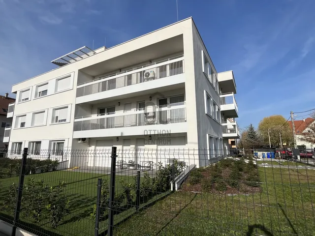 Eladó lakás Debrecen 102 nm