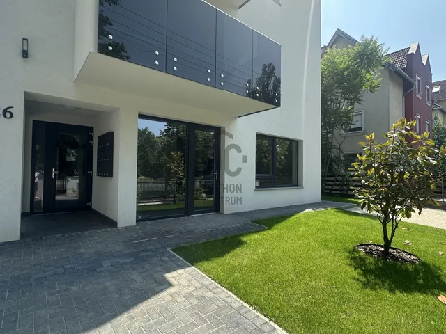 Eladó lakás Debrecen, Vargakert 103 nm
