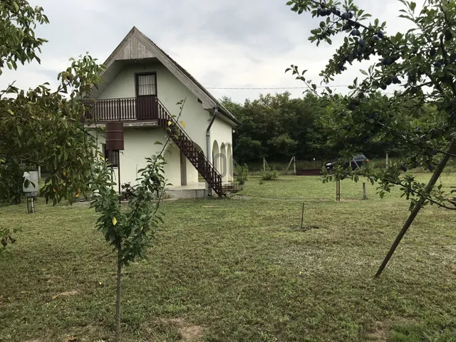 Eladó nyaraló Debrecen, Bánk 40 nm