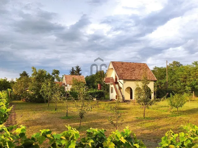 Eladó nyaraló Debrecen, Bánk 40 nm