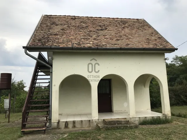 Eladó nyaraló Debrecen, Bánk 40 nm