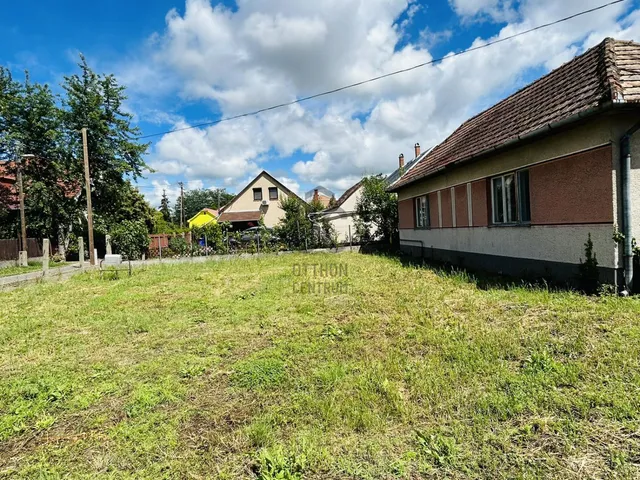 Eladó telek Debrecen, Szabadságtelep 580 nm