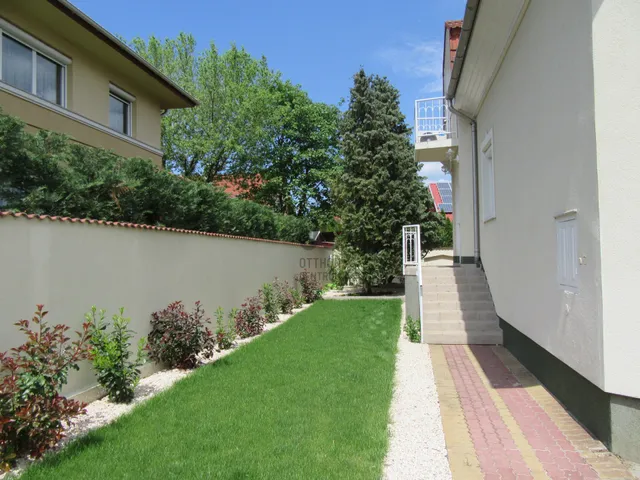 Eladó ház Debrecen, Széchenyikert 170 nm
