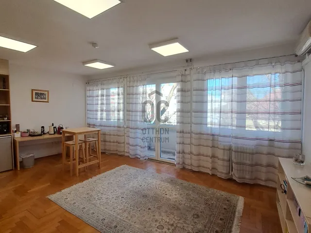 Eladó kereskedelmi és ipari ingatlan Debrecen, Belváros 158 nm