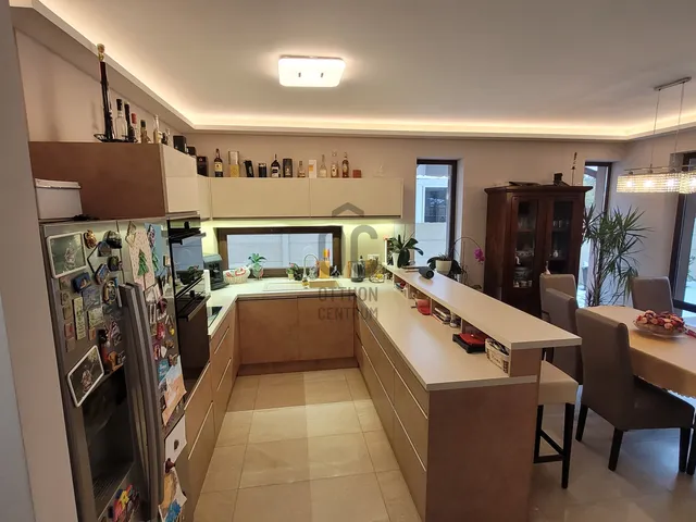 Eladó ház Debrecen, Kertváros 200 nm