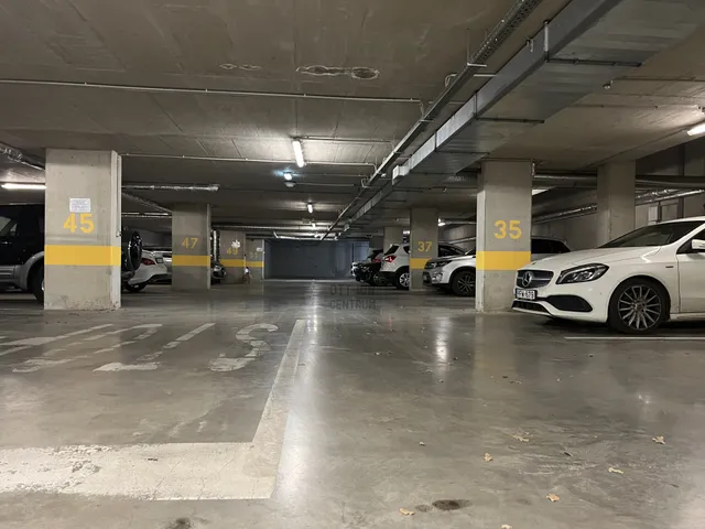 Kiadó garázs Debrecen, Sestakert 12 nm