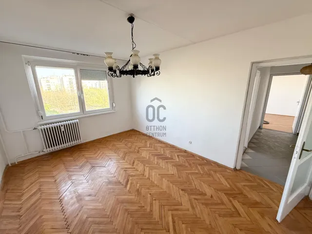 Eladó lakás Debrecen, Vénkert 71 nm