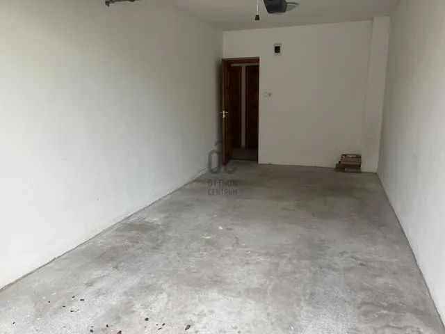 Kiadó garázs Debrecen, Dobozi lakótelep 18 nm