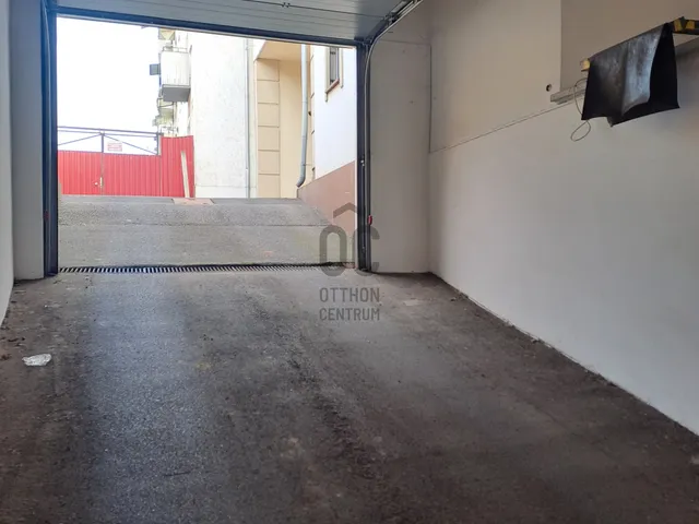 Eladó lakás Debrecen, Belváros 79 nm