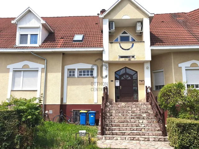 Eladó lakás Debrecen, Józsa 122 nm