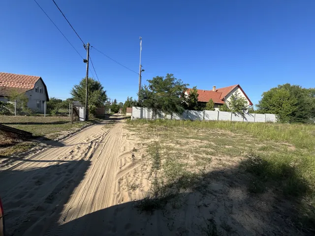 Eladó telek Debrecen, Bayk András-kert 821 nm