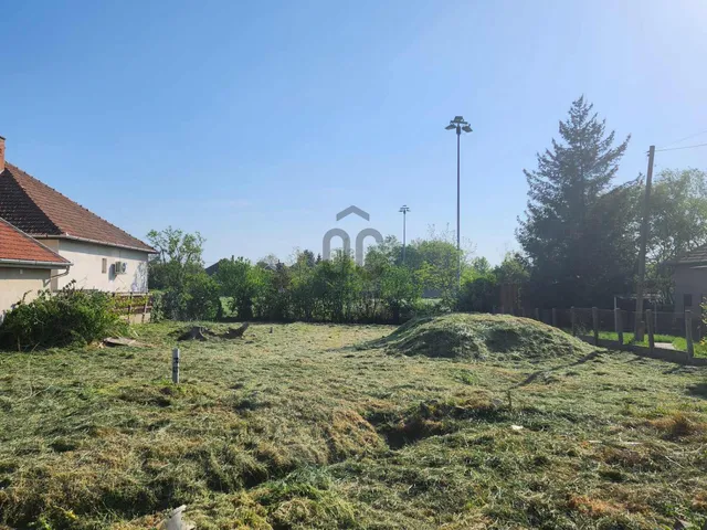 Eladó telek Balmazújváros 568 nm
