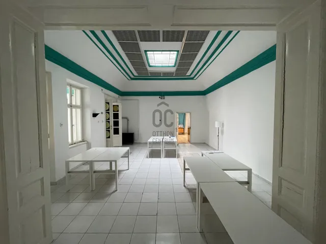 Kiadó kereskedelmi és ipari ingatlan Debrecen, Belváros 198 nm