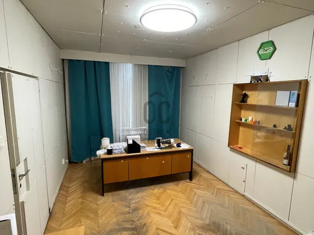 Kiadó kereskedelmi és ipari ingatlan Debrecen, Belváros 198 nm