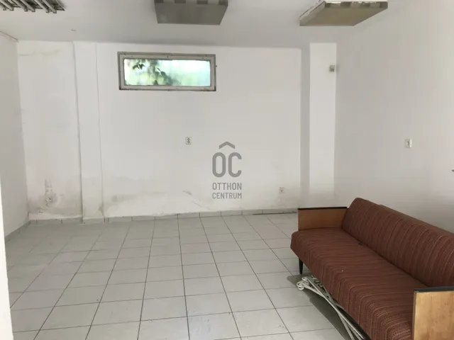 Kiadó kereskedelmi és ipari ingatlan Debrecen, Belváros 30 nm