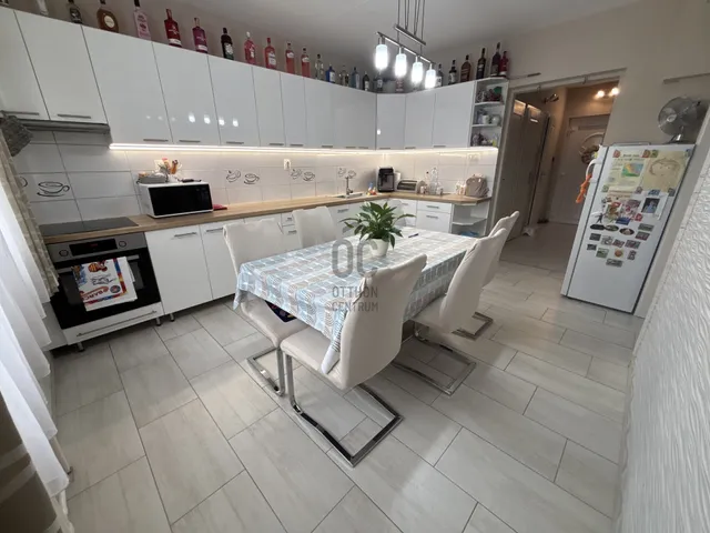 Eladó lakás Debrecen, Tócóskert 62 nm